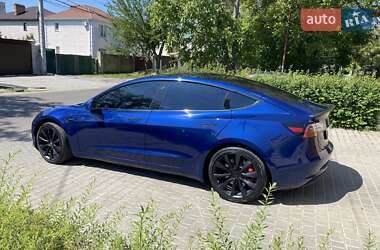Седан Tesla Model 3 2018 в 