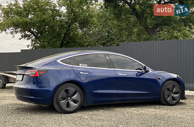 Седан Tesla Model 3 2018 в 