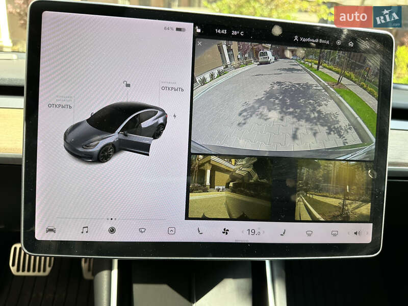Седан Tesla Model 3 2018 в Києві