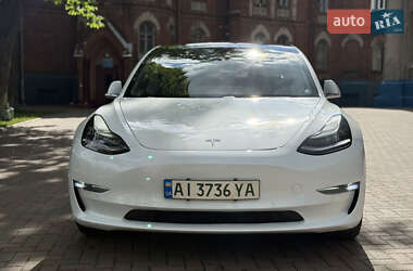 Седан Tesla Model 3 2019 в 