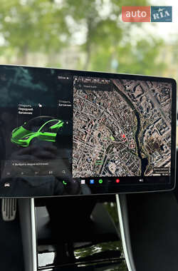 Седан Tesla Model 3 2019 в 