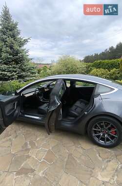 Седан Tesla Model 3 2018 в 