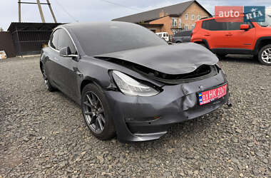 Седан Tesla Model 3 2018 в Луцке