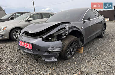 Седан Tesla Model 3 2018 в 