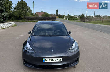 Седан Tesla Model 3 2020 в 