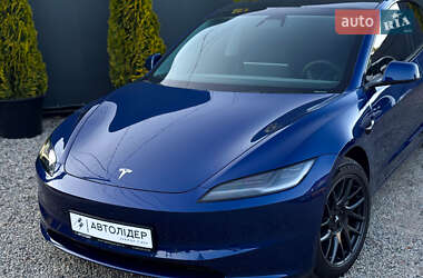 Седан Tesla Model 3 2024 в Одесі