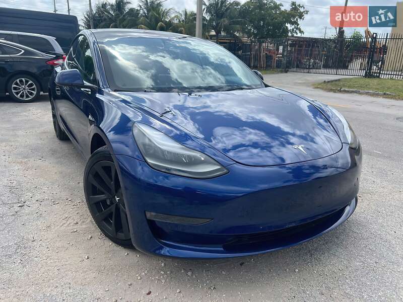 Tesla Model 3 2023
