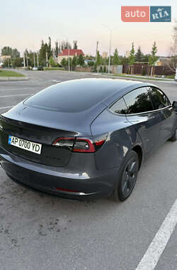 Седан Tesla Model 3 2021 в 