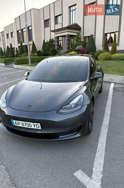 Седан Tesla Model 3 2021 в 