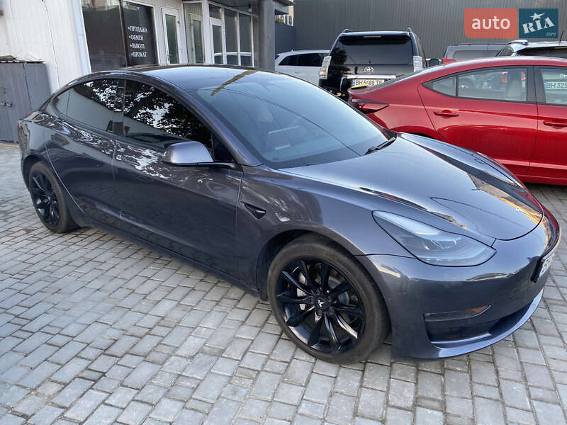 Седан Tesla Model 3 2021 в Одессе