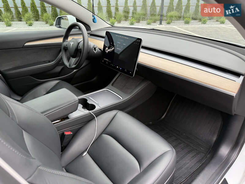 Седан Tesla Model 3 2021 в Луцке фото 14 Седан Tesla Model 3 2021 в Луцке