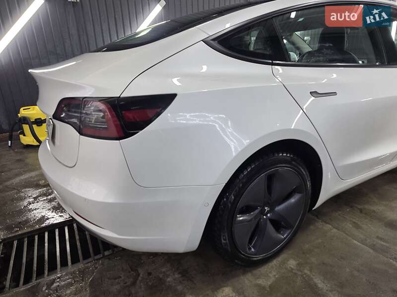 Седан Tesla Model 3 2019 в Киеве фото 4 Седан Tesla Model 3 2019 в Киеве