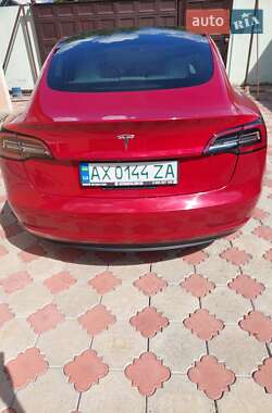 Седан Tesla Model 3 2019 в 