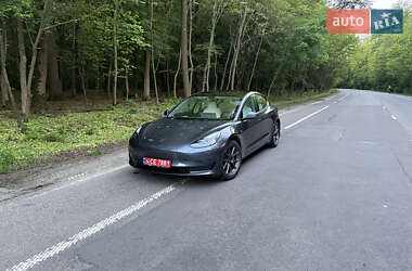 Седан Tesla Model 3 2023 в Полтаве