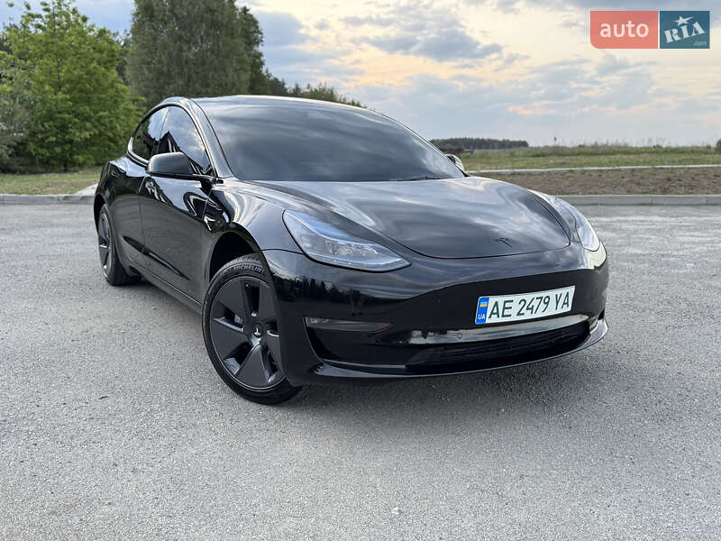 Седан Tesla Model 3 2021 в Днепре