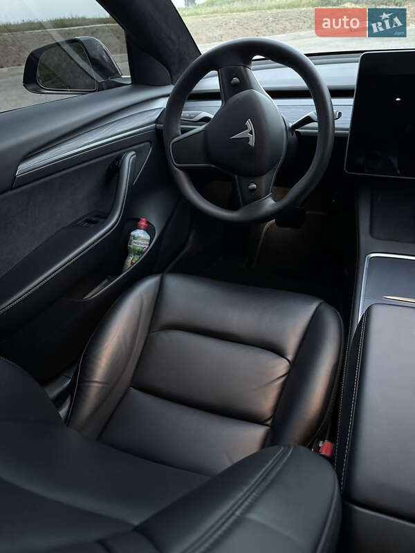 Седан Tesla Model 3 2021 в Днепре