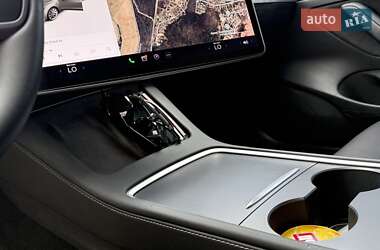 Седан Tesla Model 3 2020 в 