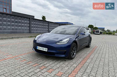 Седан Tesla Model 3 2019 в 