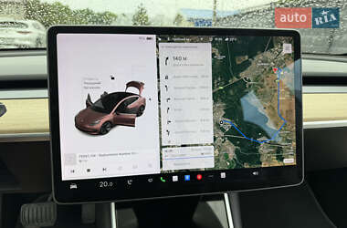 Седан Tesla Model 3 2019 в 