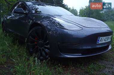 Седан Tesla Model 3 2023 в Фастові