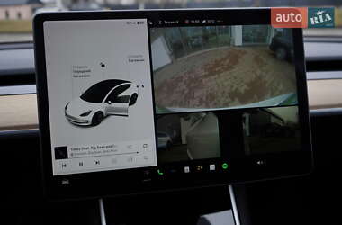 Седан Tesla Model 3 2018 в 
