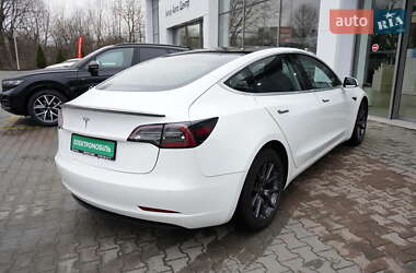 Седан Tesla Model 3 2018 в 