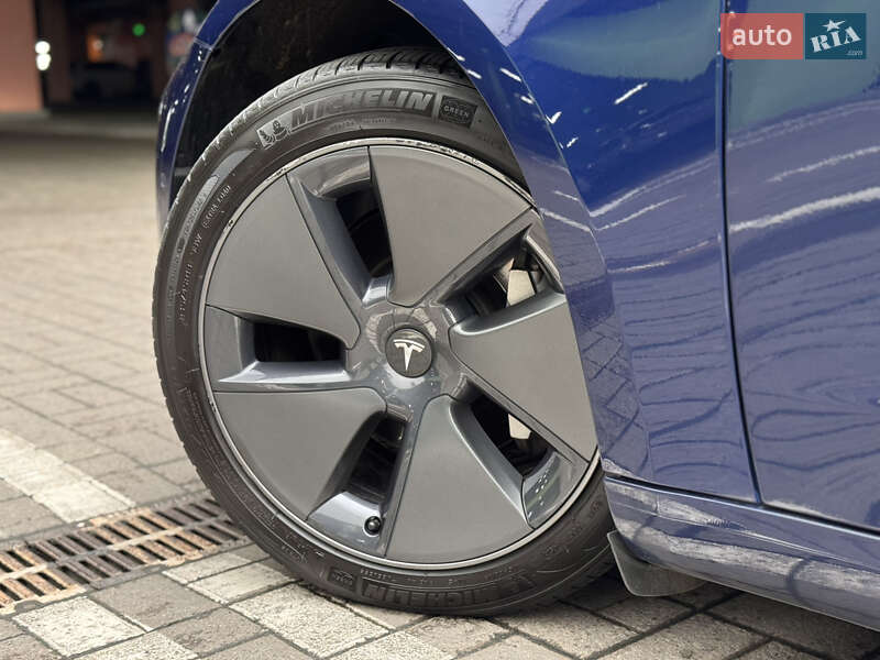 Седан Tesla Model 3 2021 в Киеве фото 13 Седан Tesla Model 3 2021 в Киеве