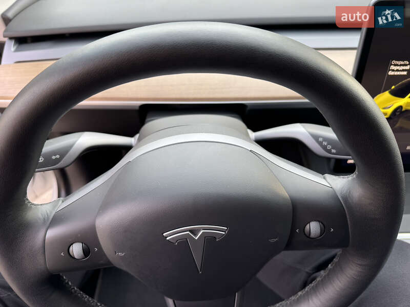 Седан Tesla Model 3 2022 в Львові