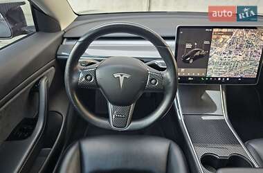 Седан Tesla Model 3 2019 в 