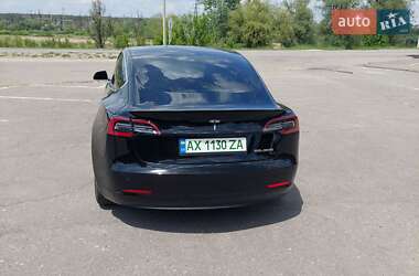 Седан Tesla Model 3 2019 в 