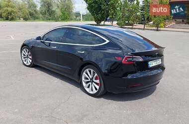 Седан Tesla Model 3 2019 в 