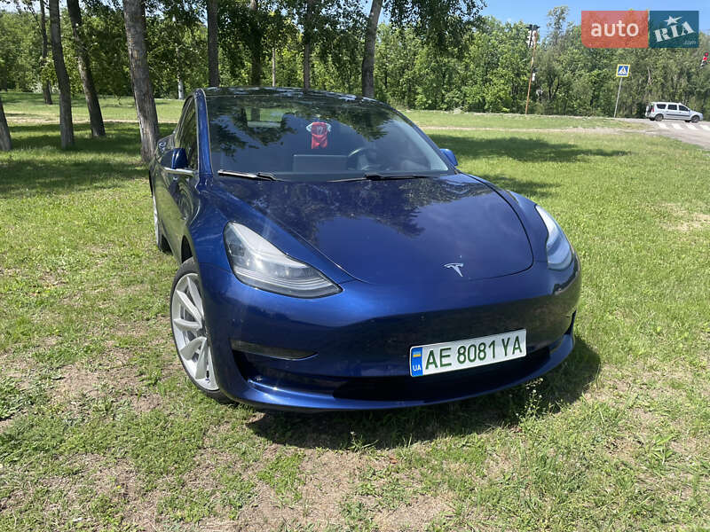 Седан Tesla Model 3 2019 в Кривом Роге фото Седан Tesla Model 3 2019 в Кривом Роге