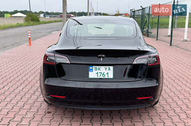 Седан Tesla Model 3 2018 в 