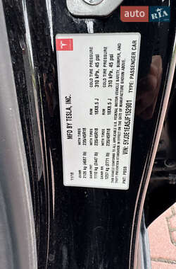Седан Tesla Model 3 2018 в 