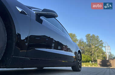 Седан Tesla Model 3 2018 в 