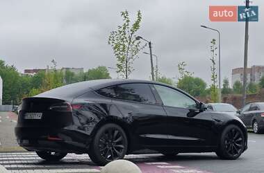 Седан Tesla Model 3 2021 в 