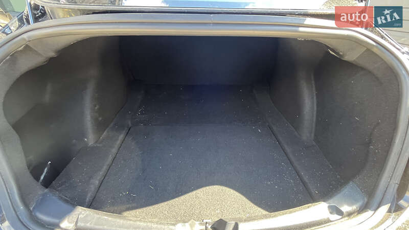 Седан Tesla Model 3 2018 в Києві