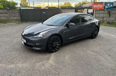 Седан Tesla Model 3 2023 в Киеве
