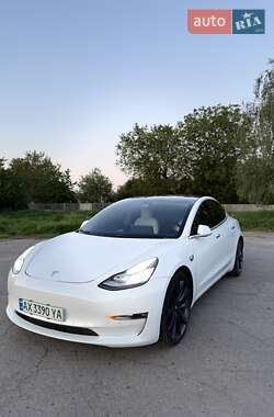 Седан Tesla Model 3 2019 в Харькове