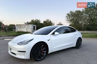 Седан Tesla Model 3 2019 в 