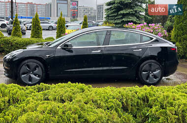 Седан Tesla Model 3 2020 в 