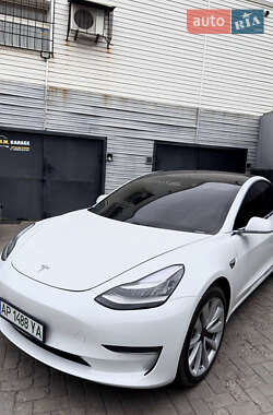 Седан Tesla Model 3 2018 в Запорожье