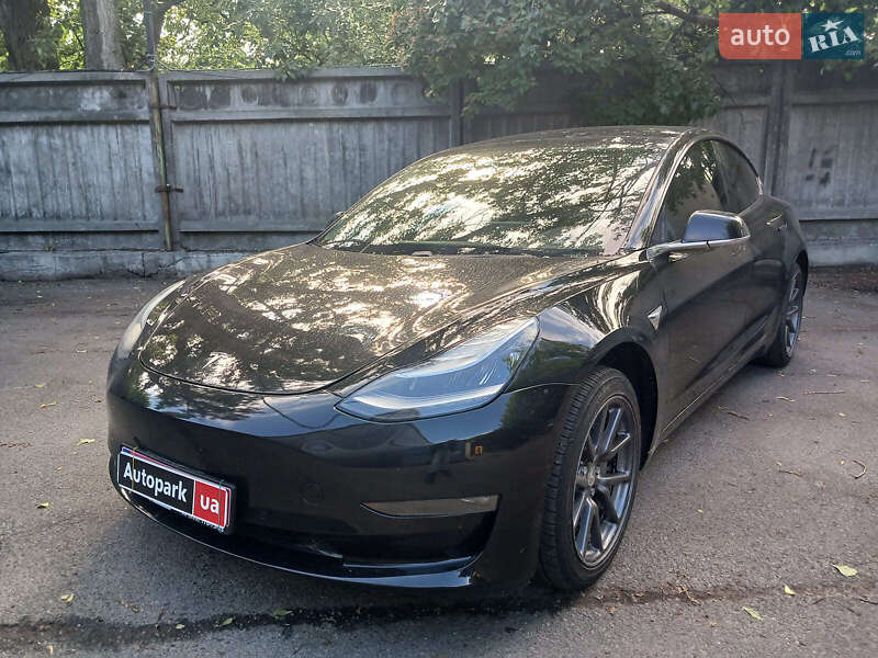 Седан Tesla Model 3 2019 в 