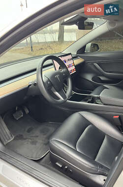 Седан Tesla Model 3 2018 в 