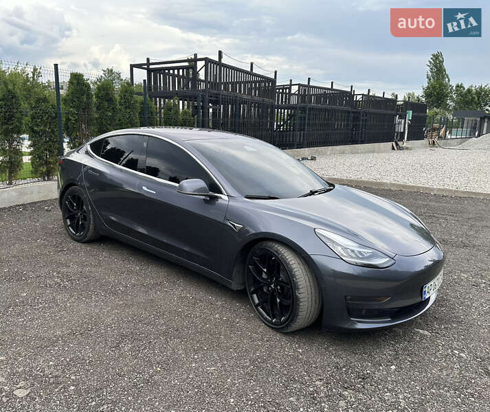 Седан Tesla Model 3 2018 в Запорожье
