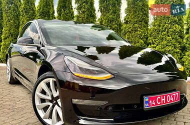 Седан Tesla Model 3 2020 в Трускавце