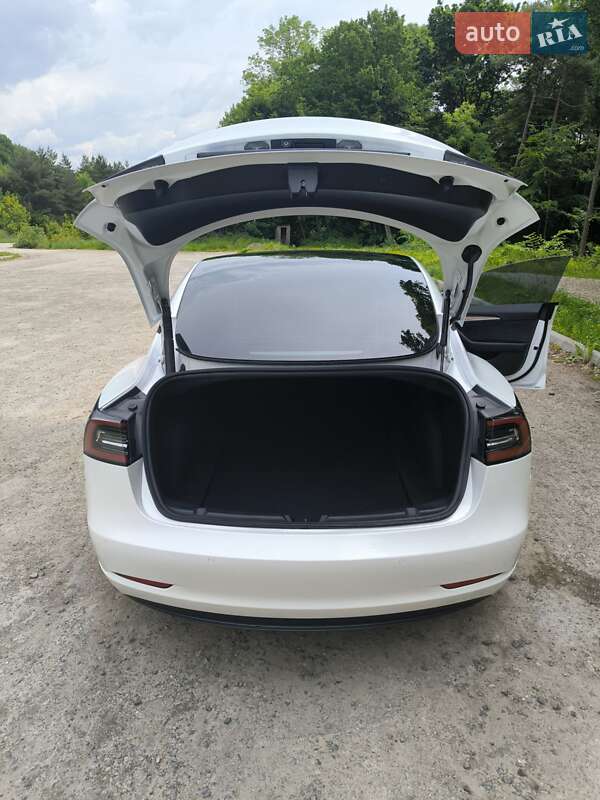 Седан Tesla Model 3 2021 в Бережанах фото 13 Седан Tesla Model 3 2021 в Бережанах
