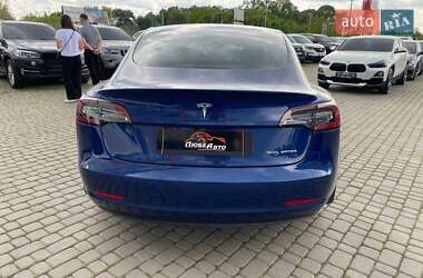 Седан Tesla Model 3 2020 в 