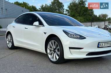 Седан Tesla Model 3 2018 в 
