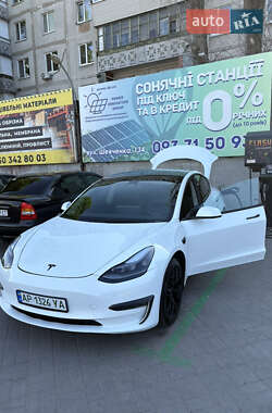 Седан Tesla Model 3 2023 в Дніпрі